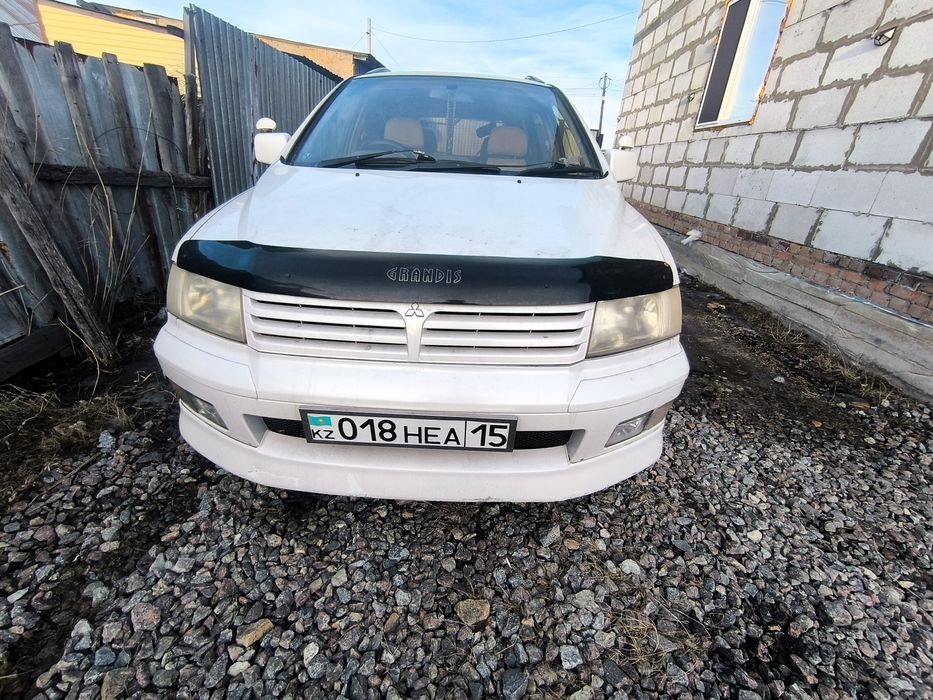 Продам Митсубиси шариот грандис