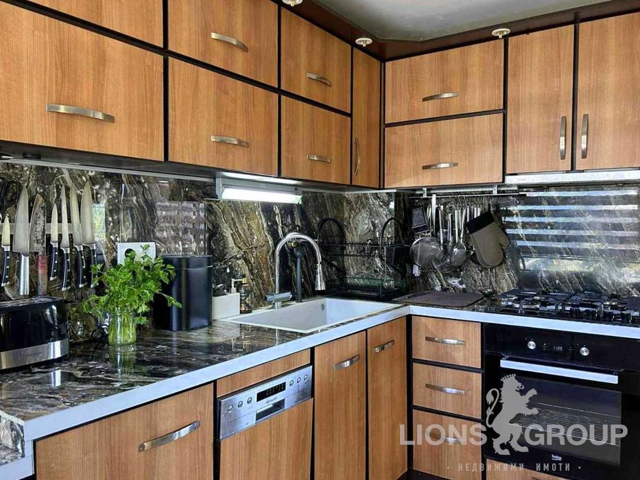 Къща в Варна, област-с.Здравец площ 150 цена 299000