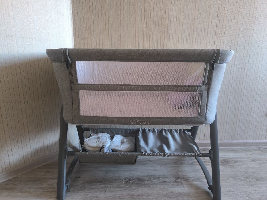 Отдам манеж , коляску и вещи