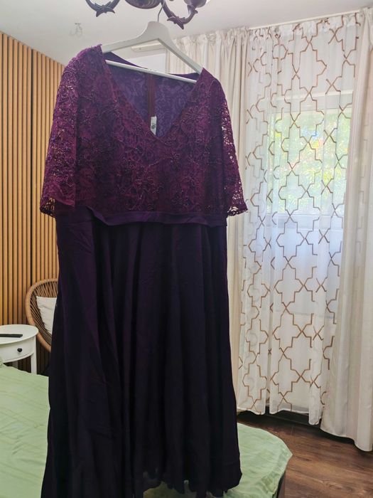 Rochie visinie eleganta din voal si dantela marimea 58