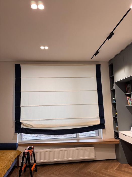 Продам римскую штору