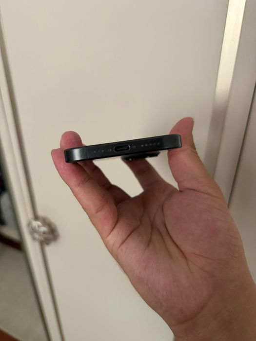 Iphone 15pro черный