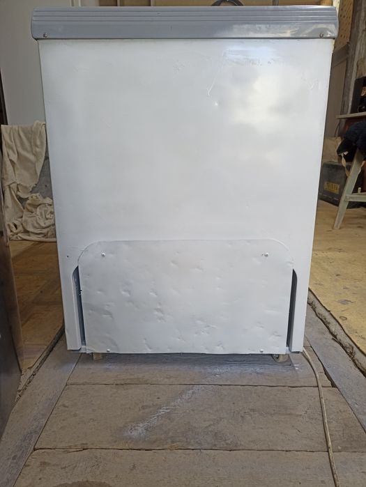 Продам морозилку