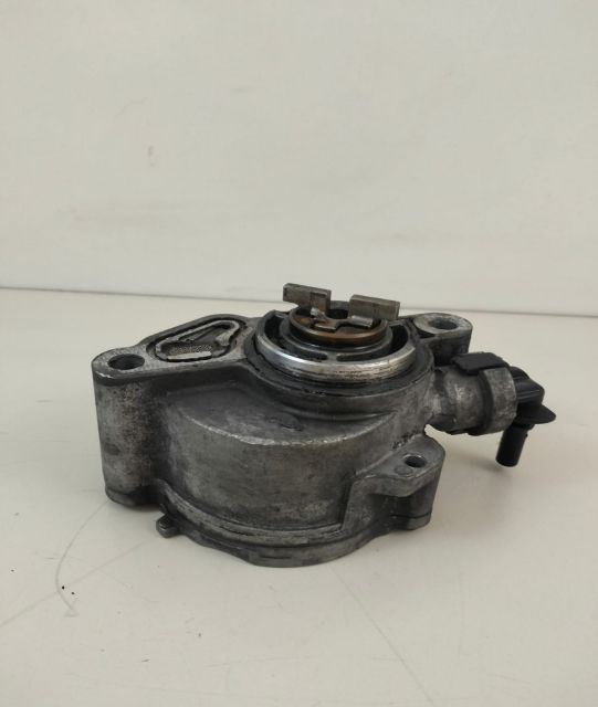 Pompa Vacuum 1 6 D1562b Ford Focus A 2 a Generatie Satu Mare OLX ro