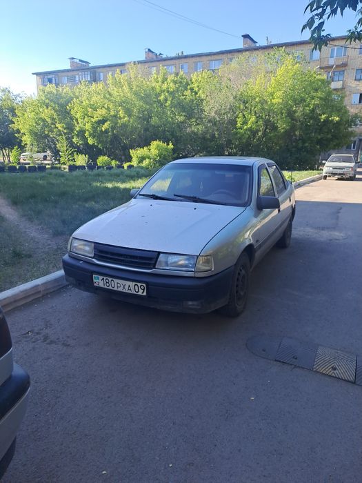 Продам опель вектра а  1,6 моник