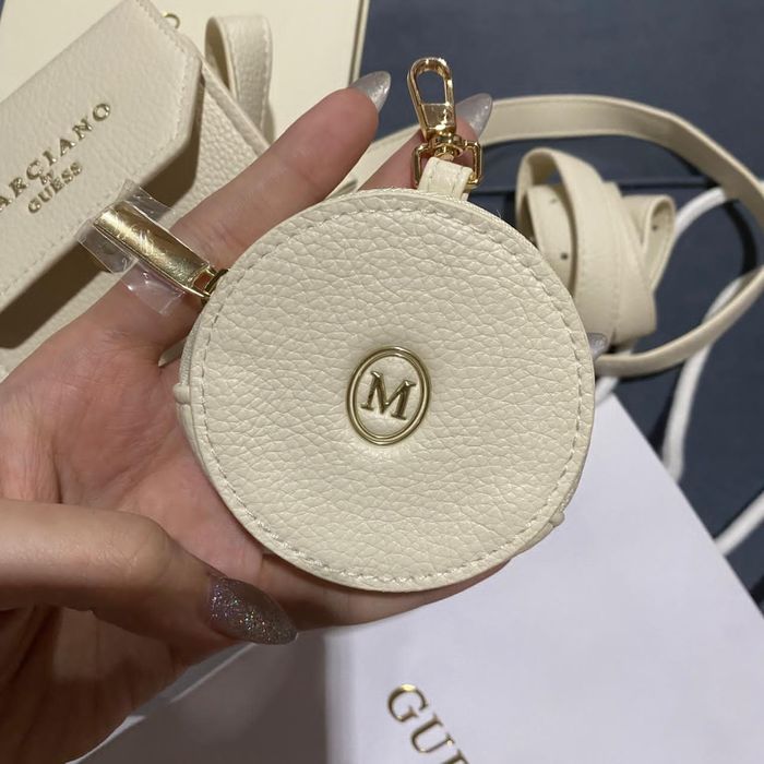 продам сумку MARCIANO GUESS