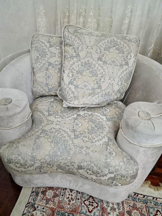 Мебель диван для зала