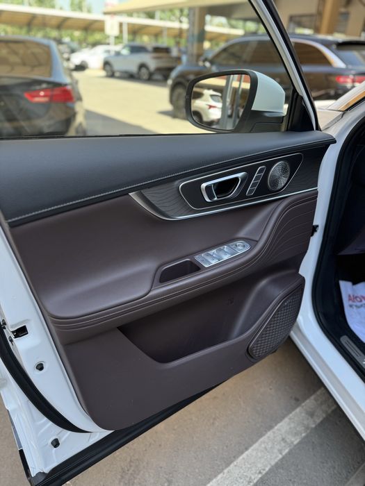 Chery tiggo 8pro 2025
