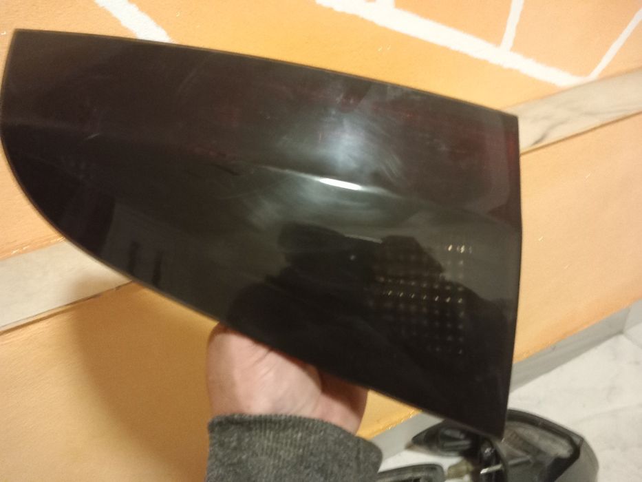 Vînd stopuri ford s-max fumuri