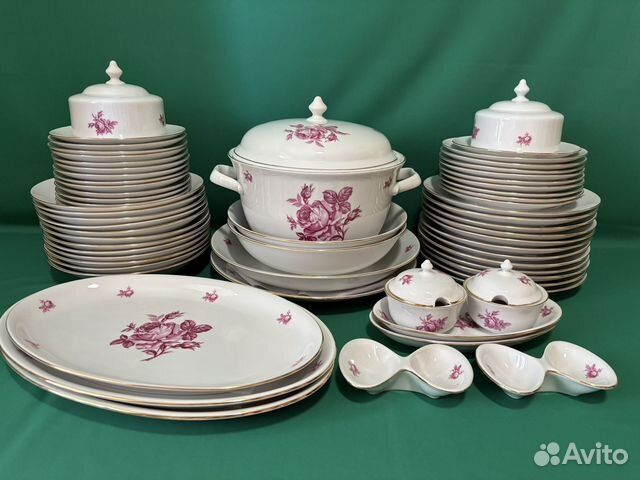 Столовый сервиз.
