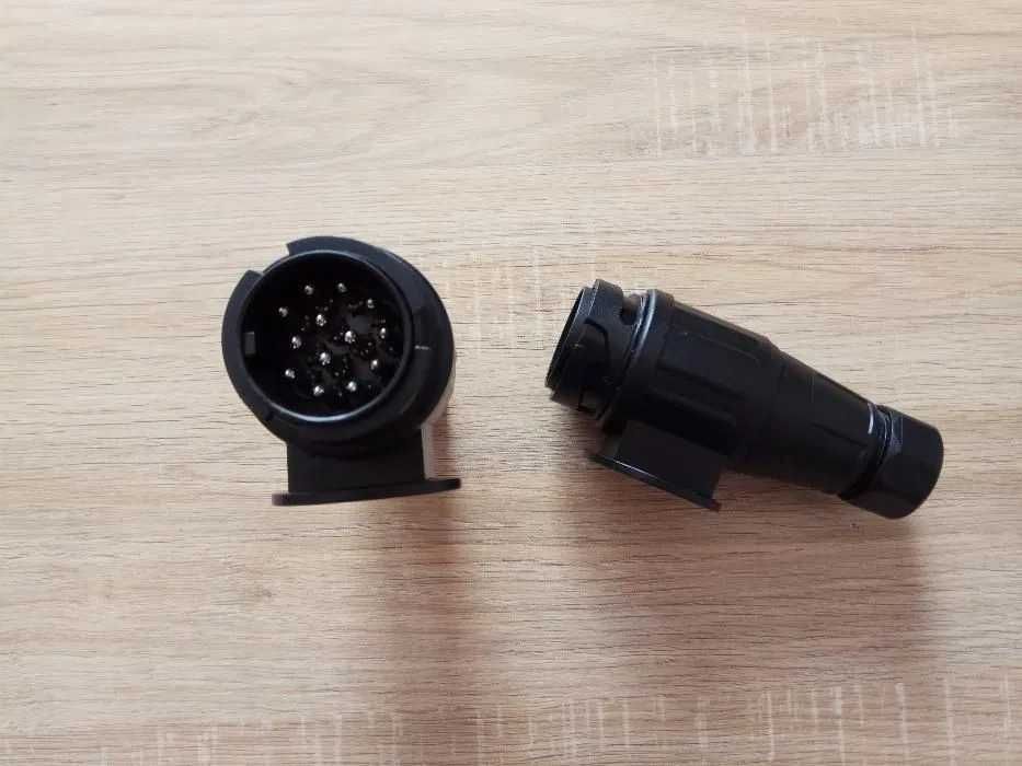 Mufa sau conector 13 pini NOU!!!