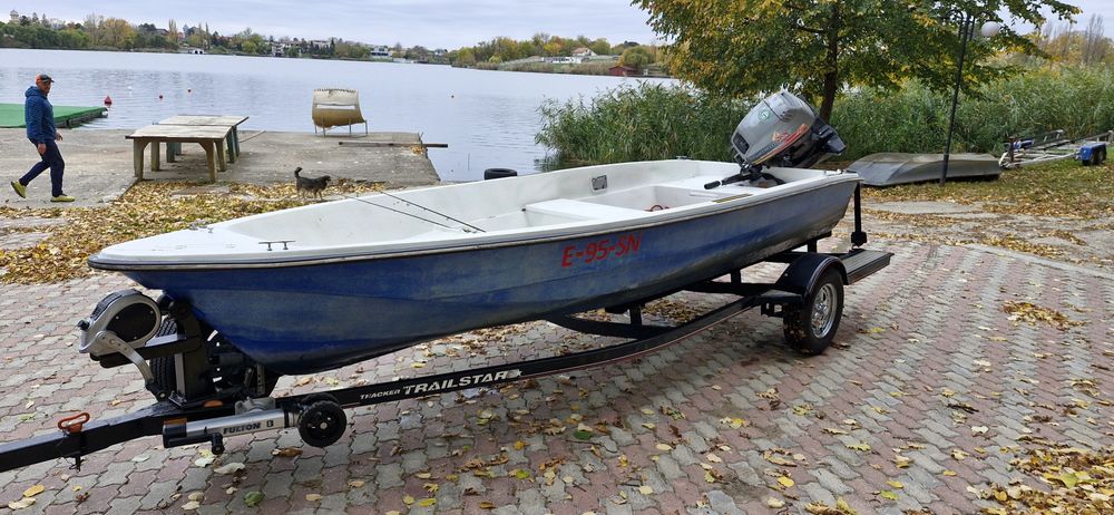 Ansamblu Barca cu Motor