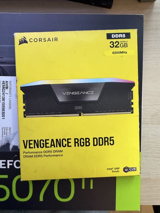 Memorie Corsair Vengeance RGB 32GB DDR5 6200MHz CL36 Dual Channel Kit