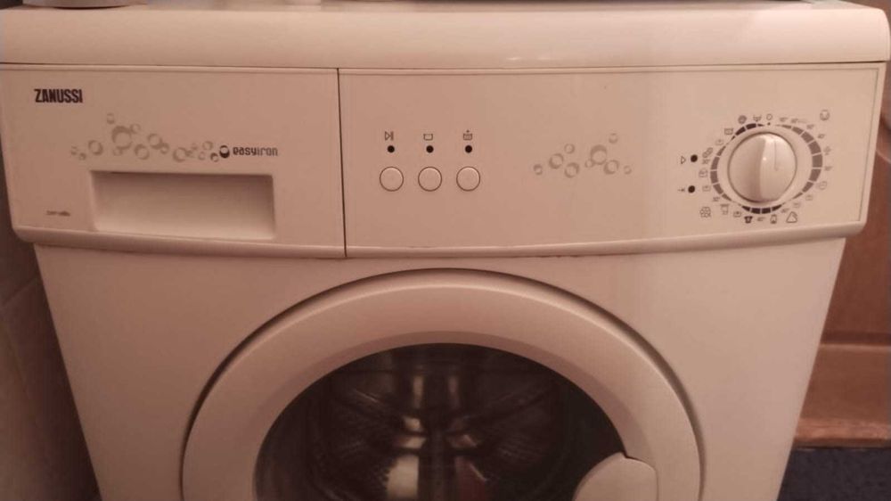 Стиральная машинка автомат