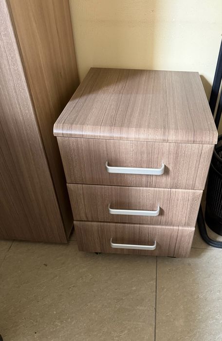 Продам шкаф в отличном состочнии