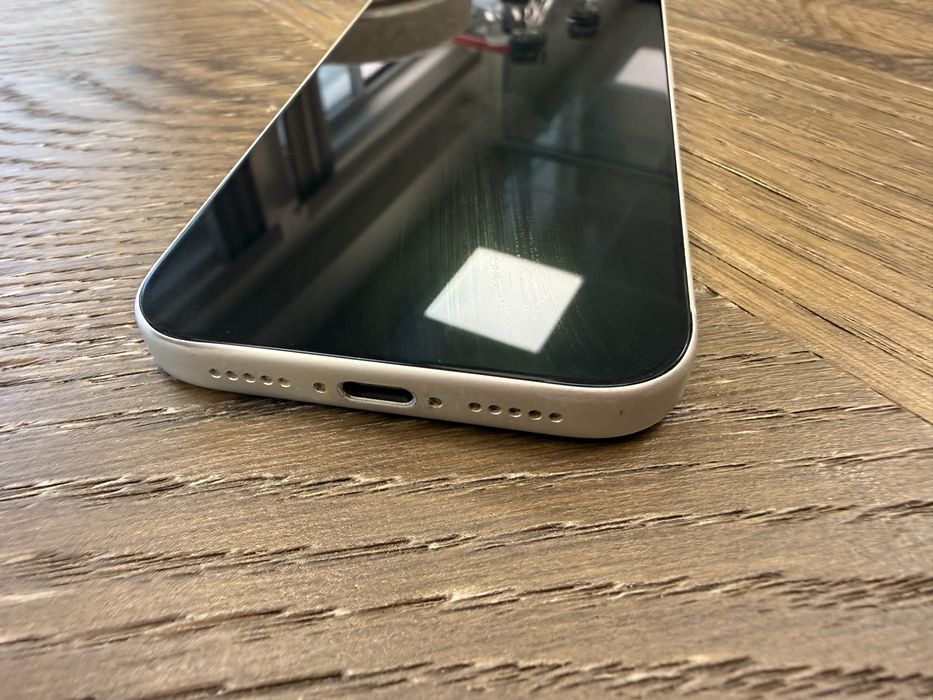 Iphone 17 pro 256 gb перфектен