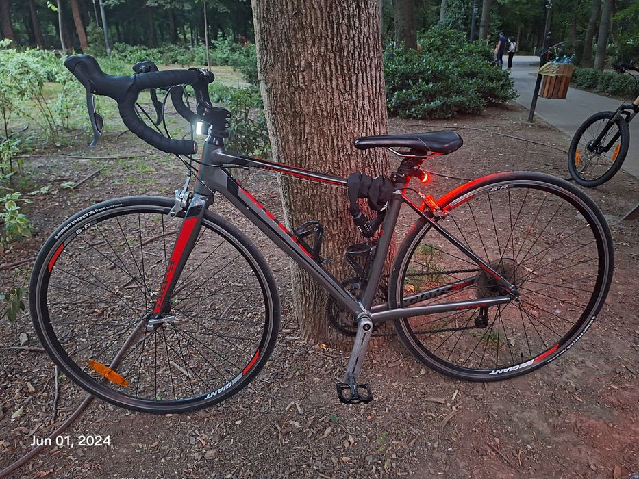 Bicicleta sosea Giant Defy marime XS
