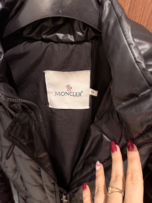 Дамско яке Moncler!!