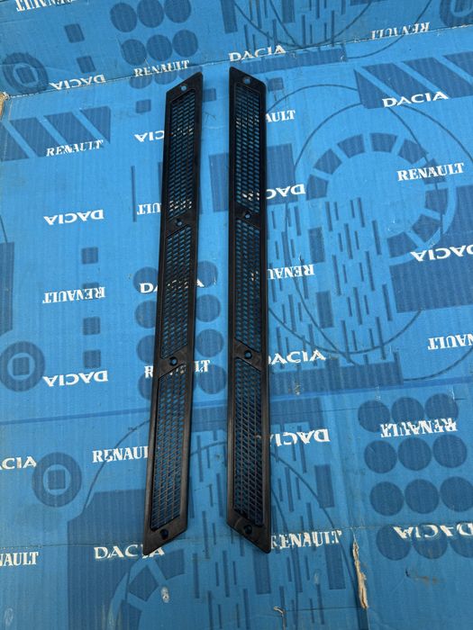 Grila grile aerisire aripa aripi spate Dacia 1300 1310 noi