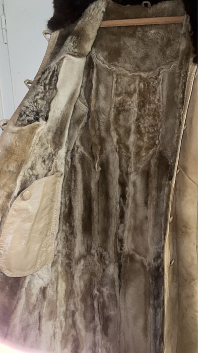 Cojoc Cu Guler Si Mansete De Nurca