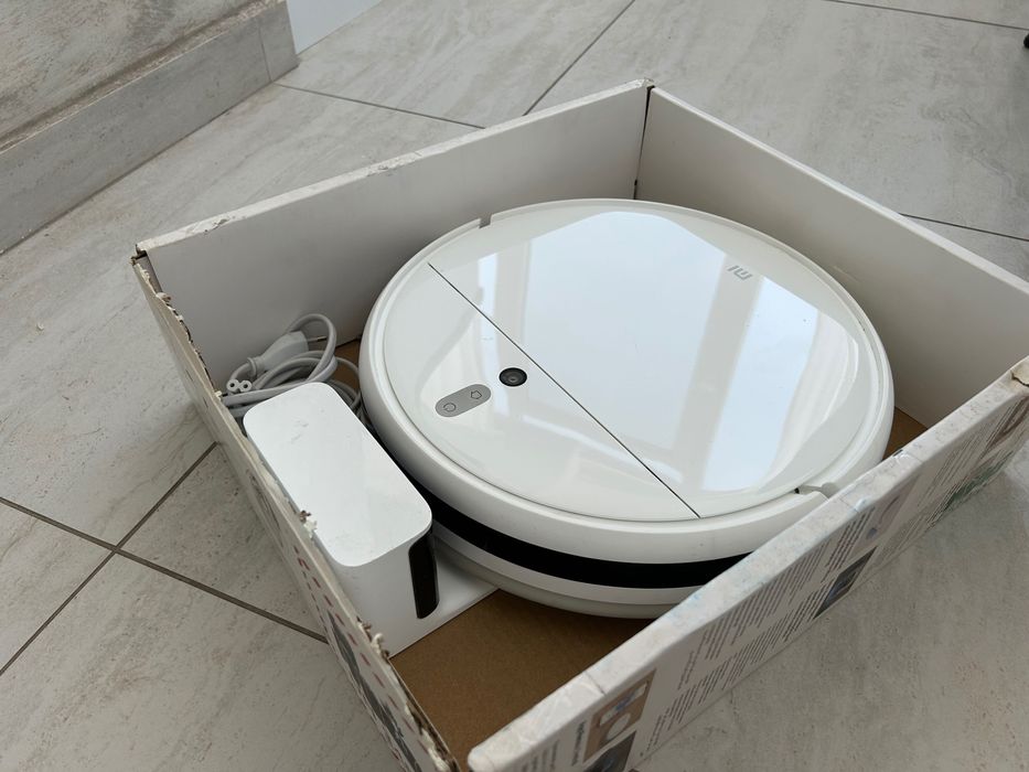aspirator robot Xiaomi Mi Robot Vacuum-Mop 2 Pro.