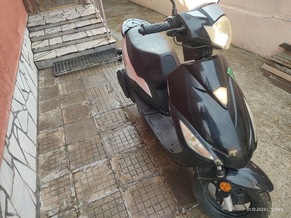 Скутер внос от Австрия50кубика