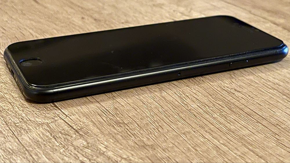 iPhone SE 2020 impecabil