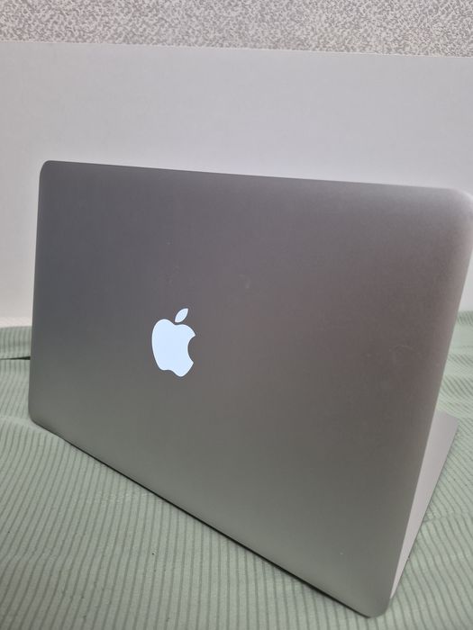 MacBook Air 2017г 128gb