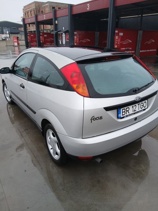 Ford focus  14 benzina