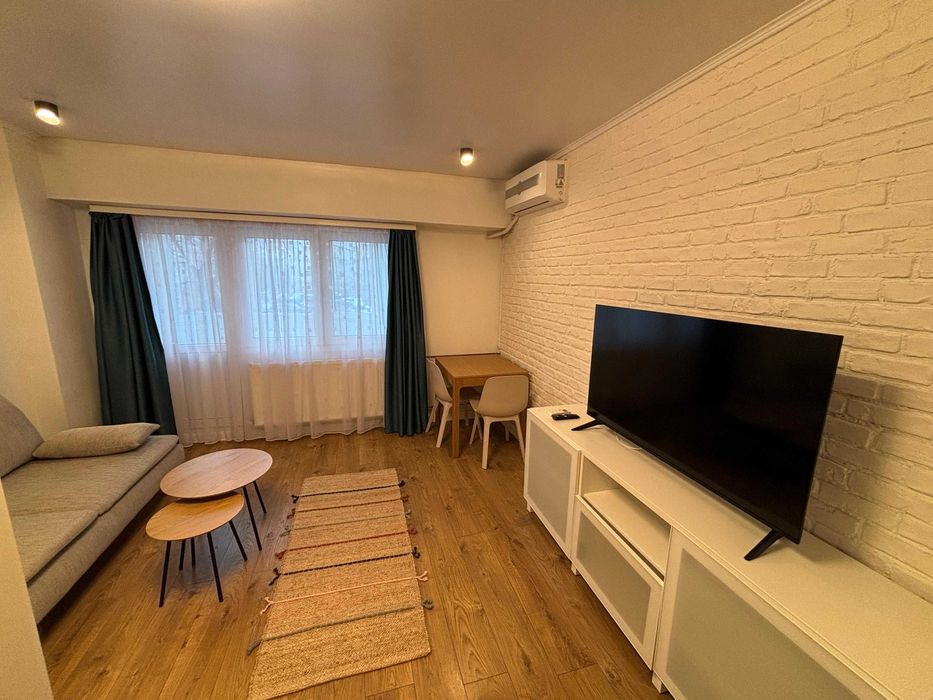 Inchiriez garsoniera moderna Nerva Traian