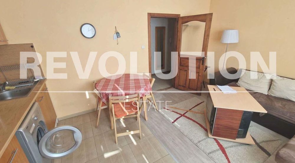 Дава се под наем Двустаен апартамент в Варна, Погреби - 52 кв.м за 378.93 € - Снимка #1