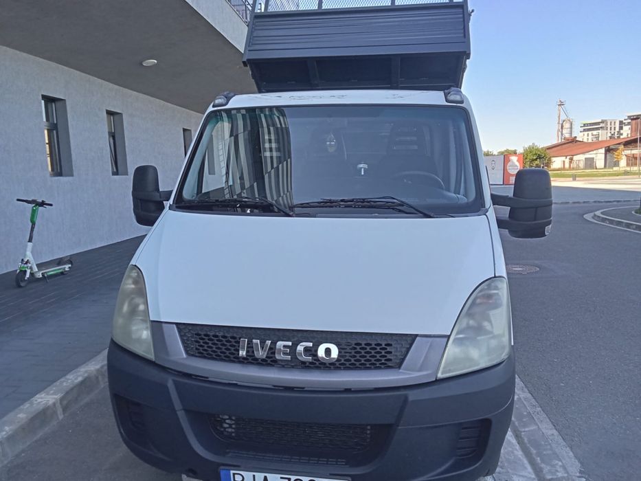 Vand Iveco basculabil pe 3 parti