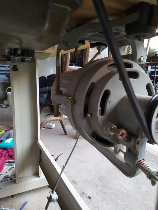 Juki tikuv mashinka sotiladi