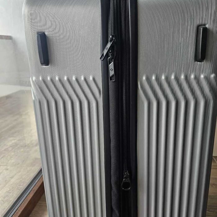 Samsonite куфар с размери 84х54х34