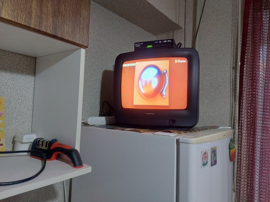 Цветной телевизор Daewoo