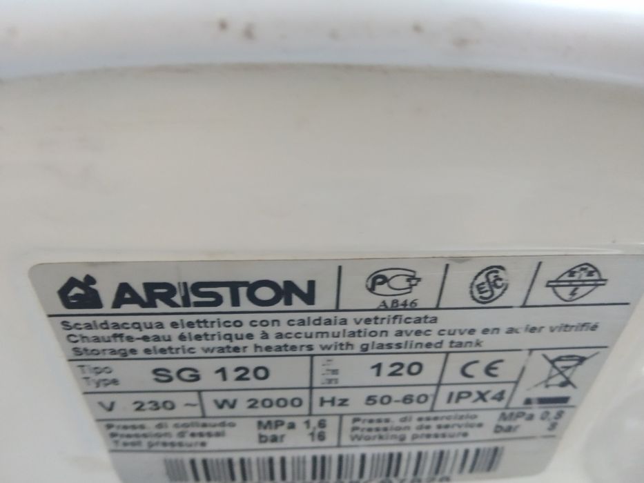 Продам бу Аристон