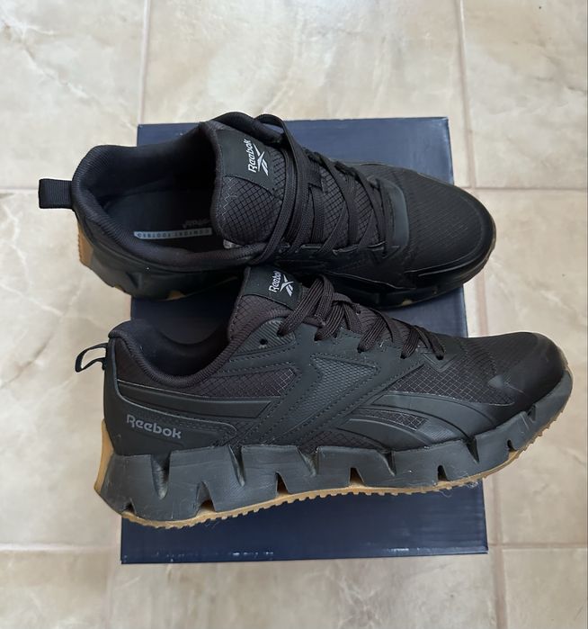 Adidasi Reebok Vector