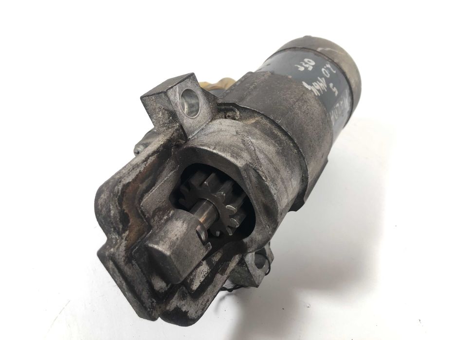 Стартер Mazda 5 2.0 146кс 05г M000T90981