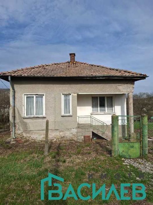 Продава КЪЩА област Перник, с. Гърло