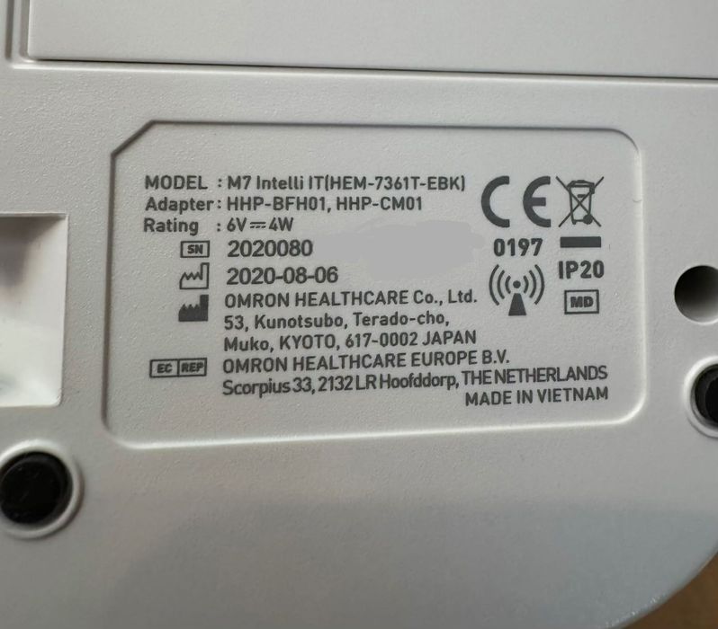 Апарат за кръвно OMRON М7 INTELLI IT HEM-7361T-EBK