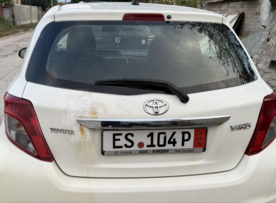 Задна броня Toyota Yaris