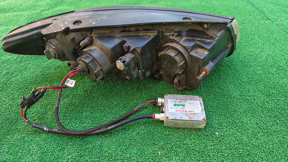 Фарове Hyundai Santa FE Xenon / Фар Хюндай Санта ФЕ Ксенон