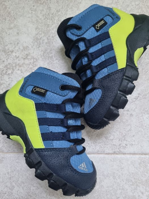 Детски зимни обувки ADIDAS TERREX 22 номер