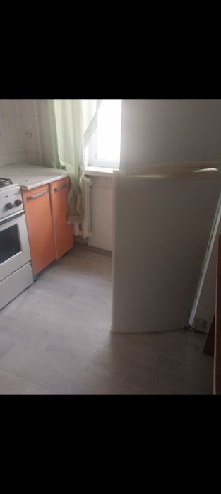 Продам кухонный гарнитур глянц. оригинал