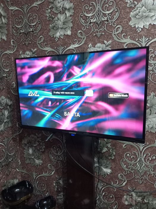 Телевизор SAMSUNG