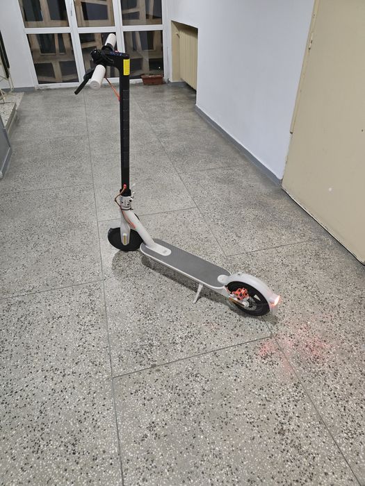 Vand trotineta electrica