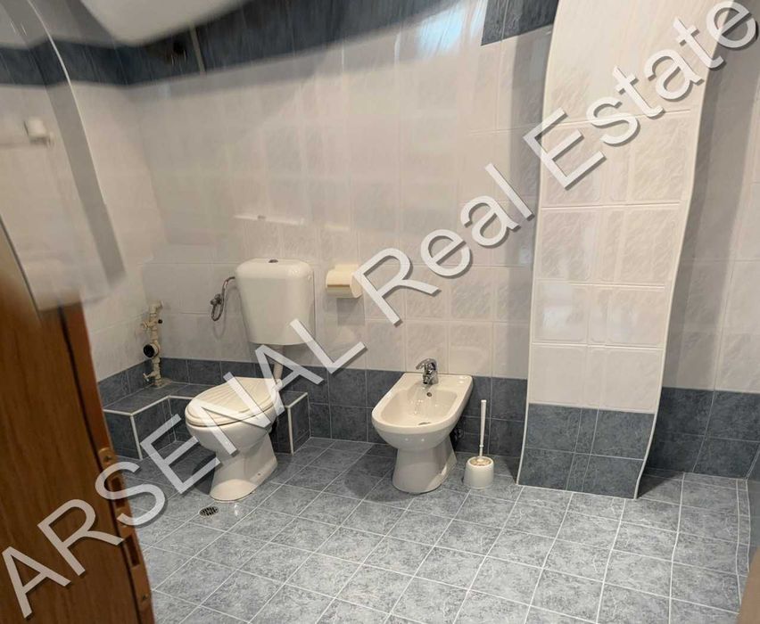 Продава се Тристаен апартамент в Варна, Бриз - 200 кв.м за 1658 €/кв.м - Снимка #9