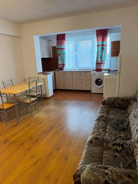 Dau în chirie apartament cu două camere