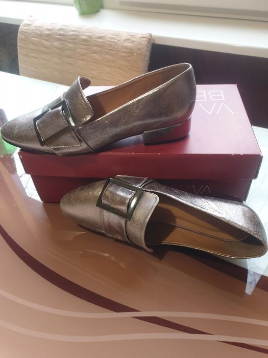 Дамски обувки  / лоуфъри