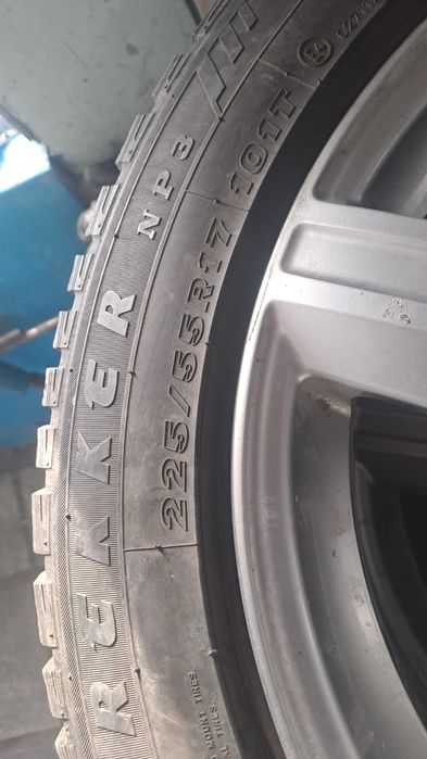 Продам резину  с дисками